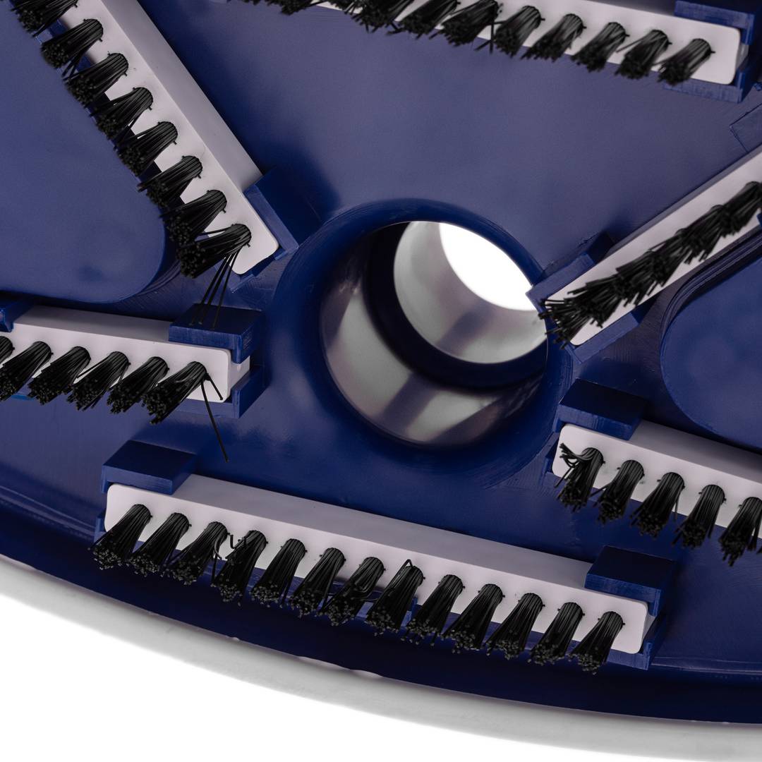 Netejafons manual amb vores ovalades de polipropilè per a piscines 28 cm