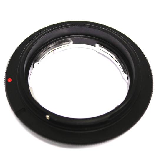 Adaptador d'objectiu Leica M a càmera Canon EOS