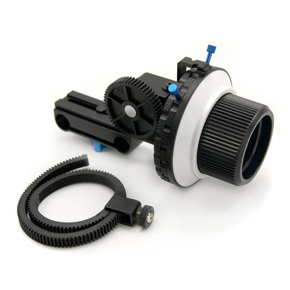 Focus adjustment wheel F3