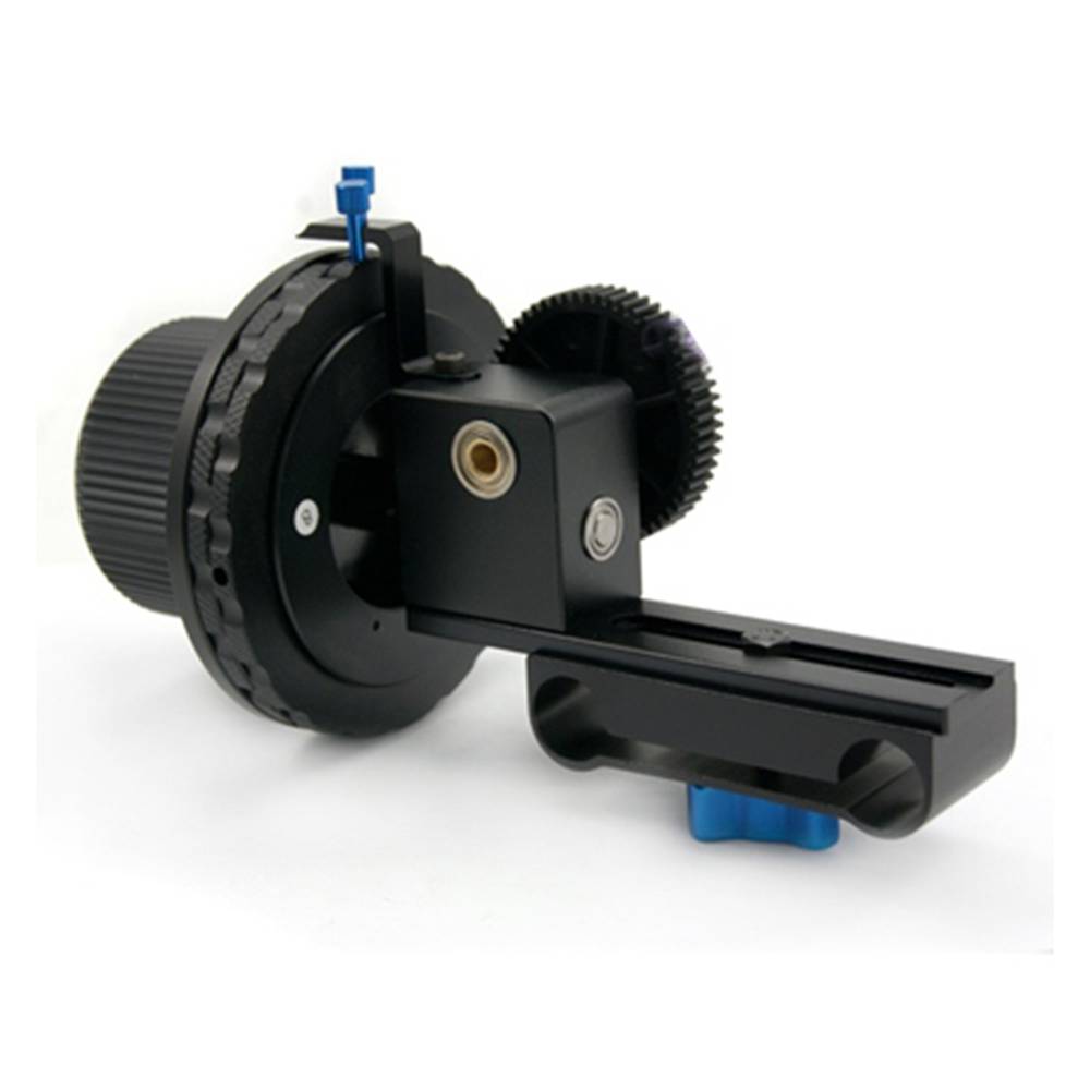 Focus adjustment wheel F3