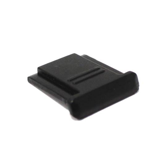 Universal socket cover for flash