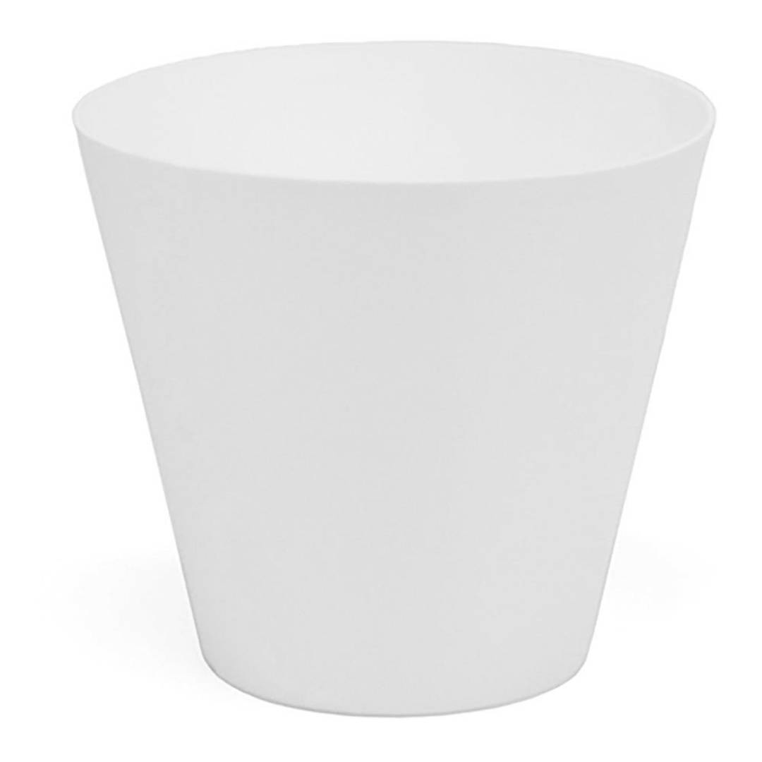 Conical-shaped polypropylene pot for plants with a diameter of 18x16 cm, white color