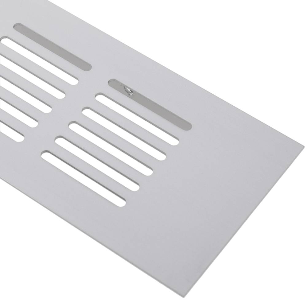 Kratka wentylacyjna do podstawy aluminiowej 250x60mm