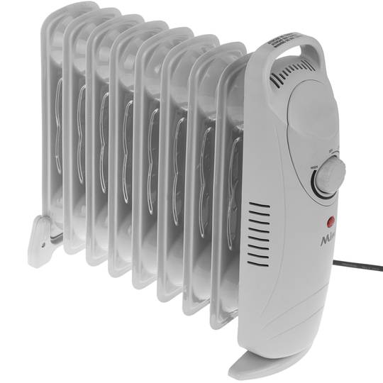 Oil radiator with thermostat and 900W of power.