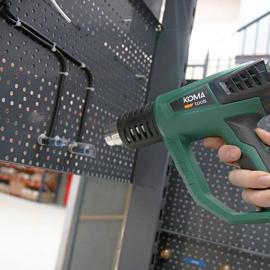 Decapadora eléctrica de 2000 W de 26,5x20,6cm KOMA Tools 08708