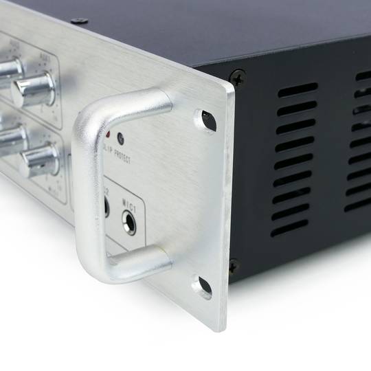 550W 110V professionele geluidsversterker 4 zones met MIC AUX MP3-rek