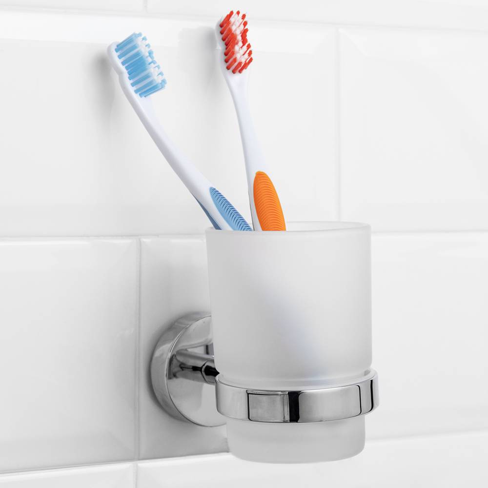 Una buena idea: soportes para vasos de cepillos de dientes de familias  numerosas