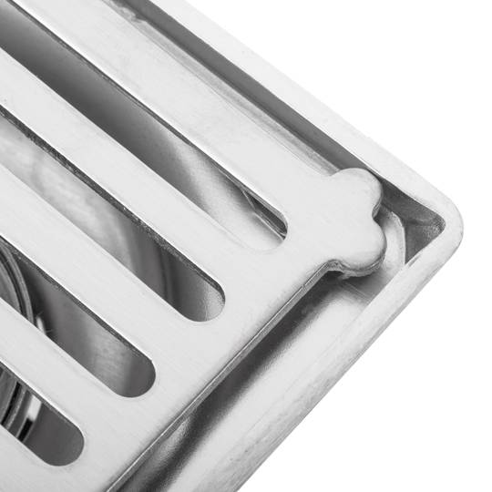 Drain 10x10cm avec valve 9 cm et grille amovible en acier inoxydable poli