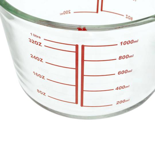 Szklany słoik o pojemności 1 litra