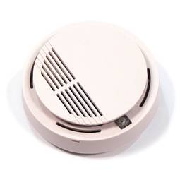Detector sense fil de fum