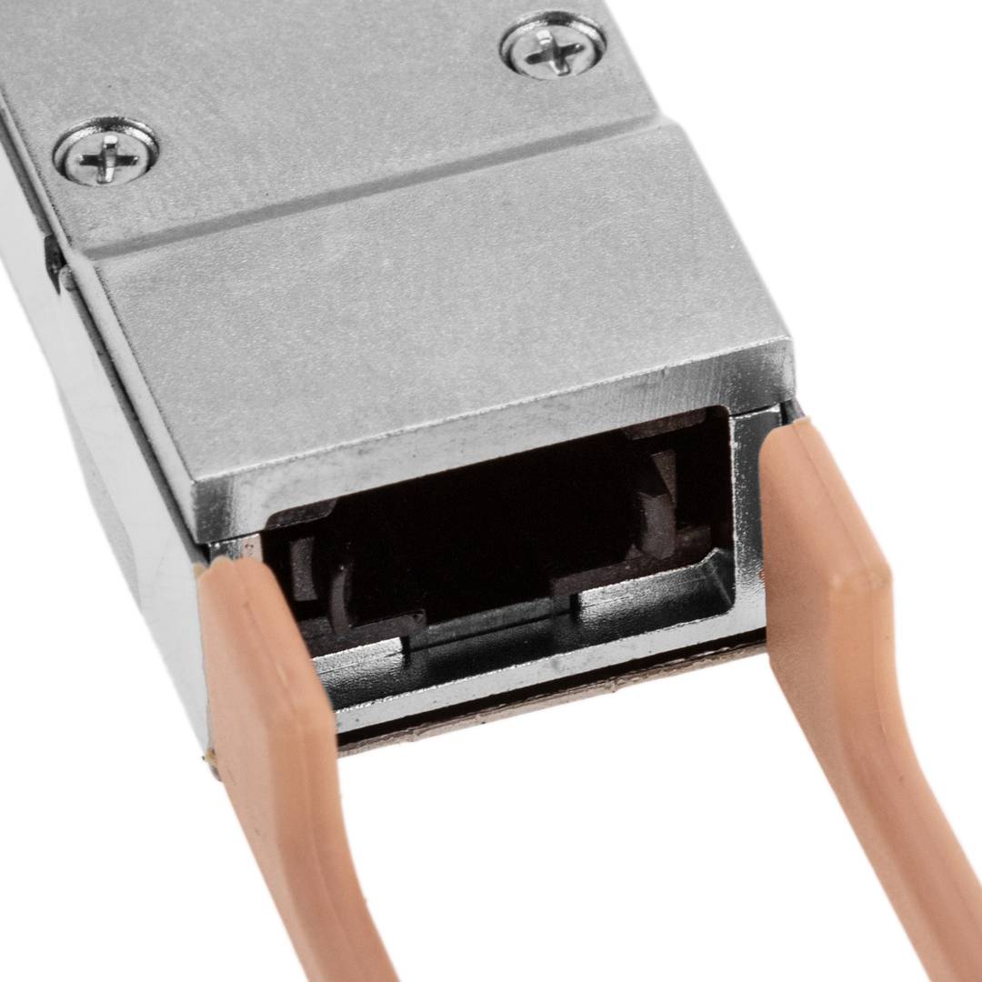 Module QSFP MMF duplex fibre optique multimode 40 Gbps MTP/MPO 850 nm 300m OM4