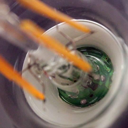 LED bulb A60 E27 230VAC 6W warm light classic type with filaments type B