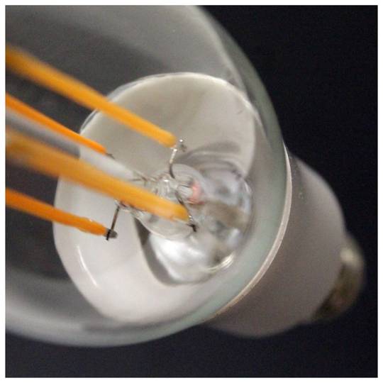 LED Glühbirne C35 E14 230VAC 4W warmes Licht klassischen Typ mit Filamenten Typ B