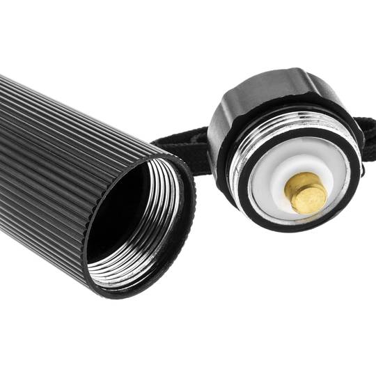 Linterna LED super alto brillo y alcance 300 m