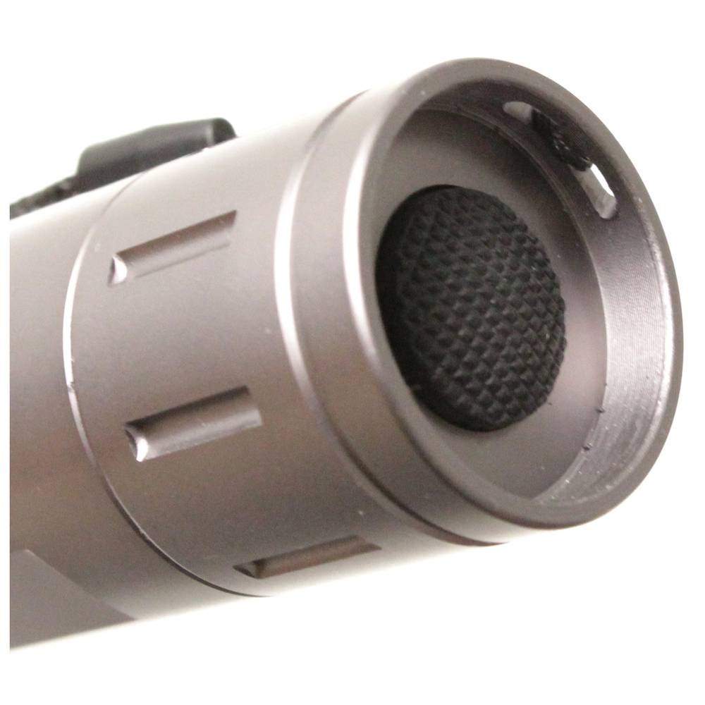 Traditionele en tafellantaarn gemaakt van grijs aluminium