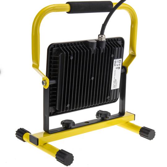 Faro LED IP65 portatile 50W 220V 6500K con Supporto