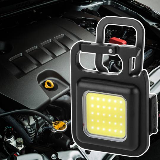 Mini torcia LED ricaricabile con moschettone, 5W e 450 lumen, ideale per il campeggio, escursioni o laboratori