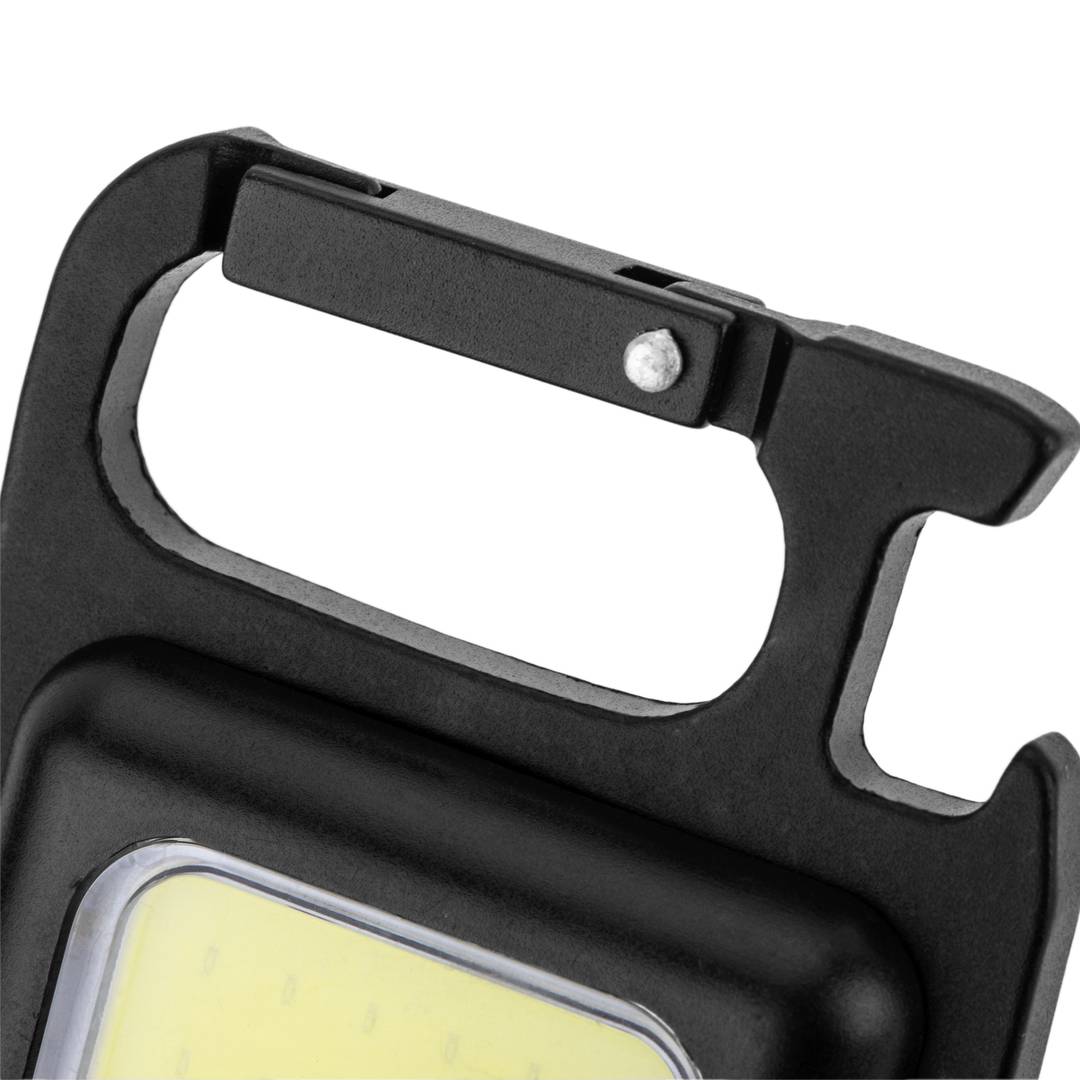 Mini torcia LED ricaricabile con moschettone, 5W e 450 lumen, ideale per il campeggio, escursioni o laboratori