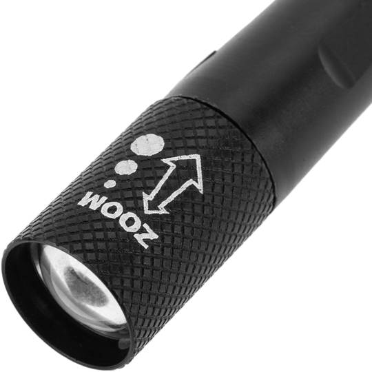 Mini linterna de bolsillo premium LED de 5 W IP54 con Pilas AAA