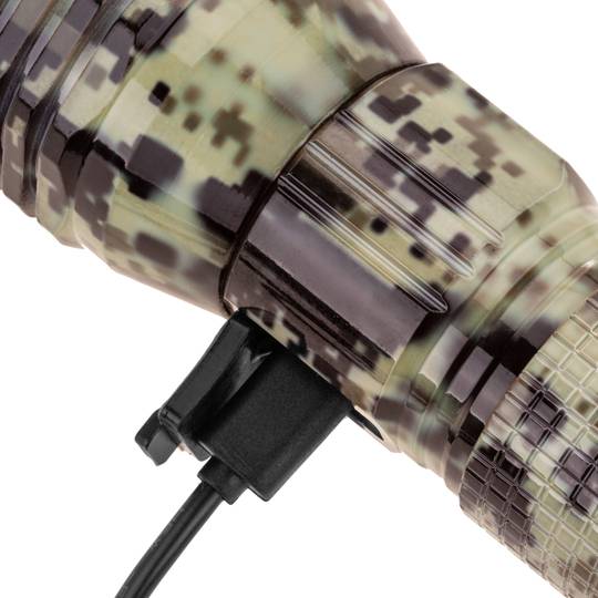 Linterna LED alto rendimiento IP65 con batería recargable