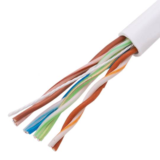 Sztywny biały szpula na kabel sieciowy Ethernet kat. 5e UTP CCA o długości 100 m