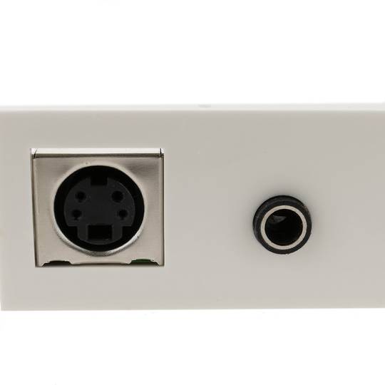 45 x 22,5 mm 1xminijack i moduł audio SVideo