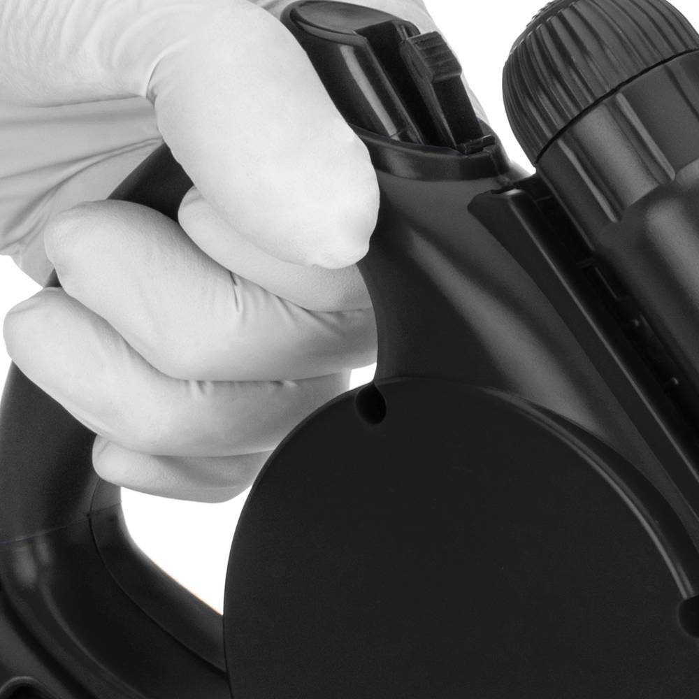 Guinzaglio estensibile nero per animali con dispenser per sacchetti