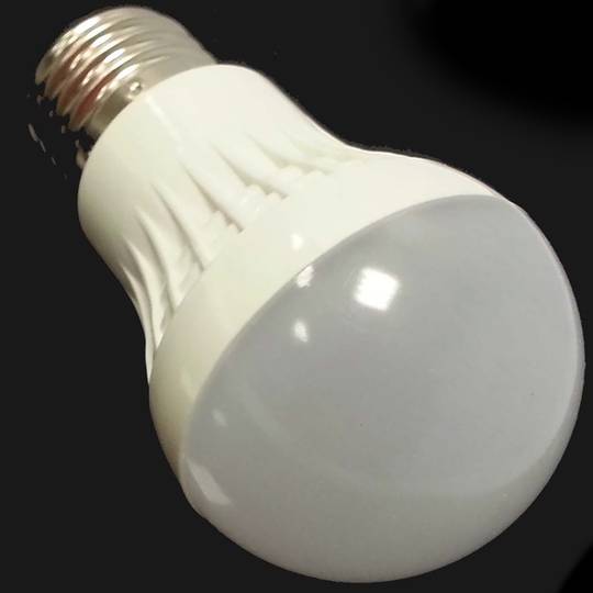 Bombeta LED G45 E27 230VAC 3W llum dia fred