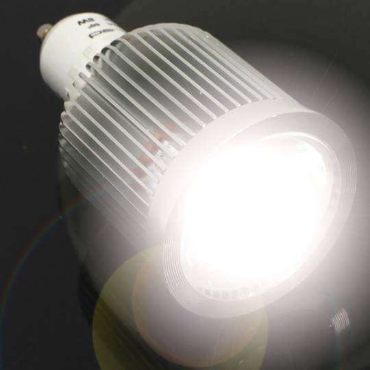 230VAC Lâmpada LED 6W GU10 dicróica 60 ° dia 50 milimetros