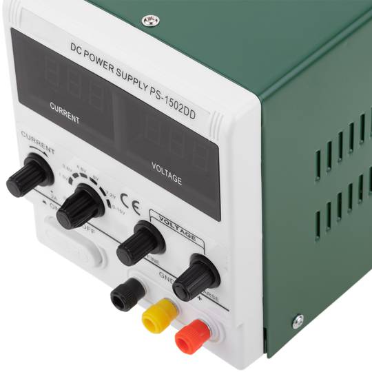 Fuente de alimentación DC regulada 0-15V modelo BEST 1502DD