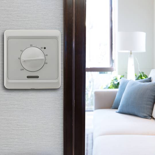 Termostato elettronico con sonda per riscaldamento a pavimento