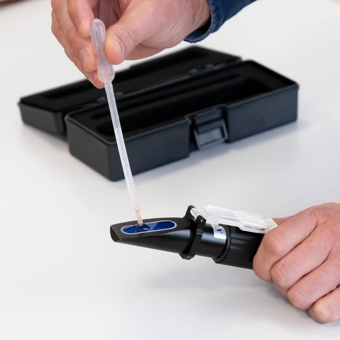 Refraktometr Brixa z podświetleniem LED PCE-032-LED