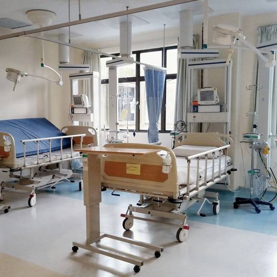 Kółka obrotowe z metalu, TPR i ABS do łóżka medycznego, jednokierunkowy hamulec i mocowanie na gwint, 125x32x158mm 2-pak