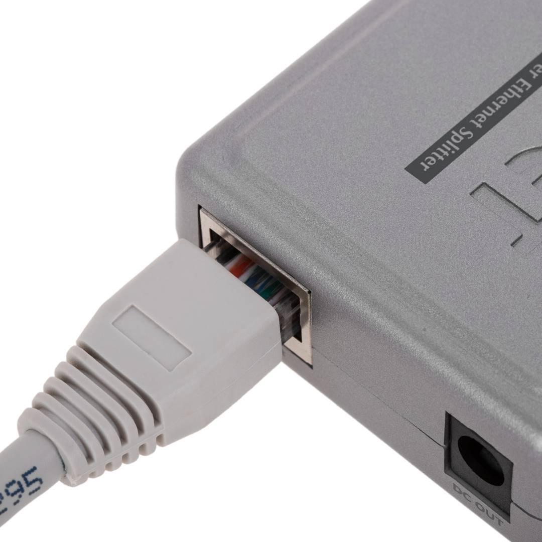 Power Over Ethernet IEEE802.3af (PoE Separator 9VDC)