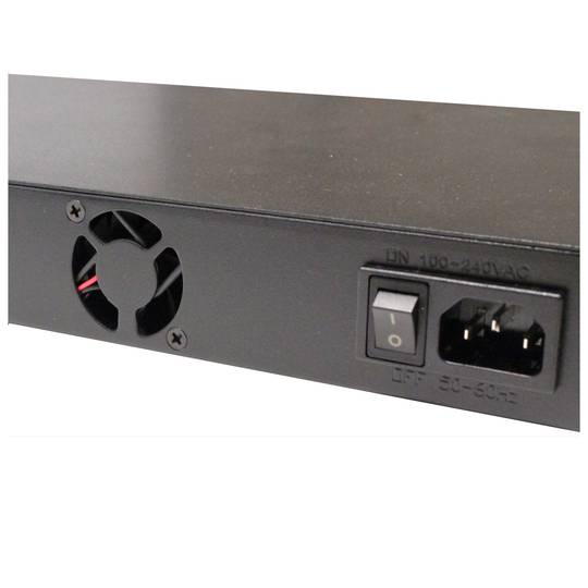 Hub PoE Injector Hub IEEE802.3af 10/100 Mbps 8-portowy stojak 19