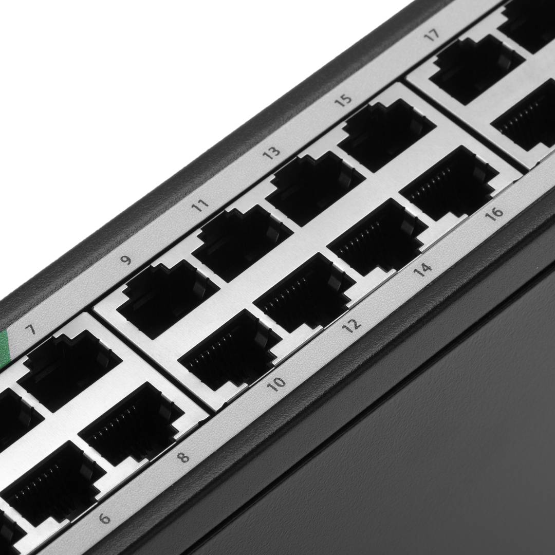 PoE switch IEEE802.3af IEEE802.3at 10/100 Mbps for 19