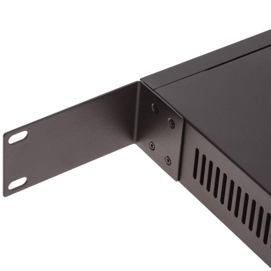 POE-Switch IEEE802.3af RACK19 (16 UTP + 2 Gigabit + 1 SFP-poorten)