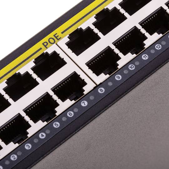 POE-Switch IEEE802.3af RACK19 (16 UTP + 2 Gigabit + 1 SFP-poorten)