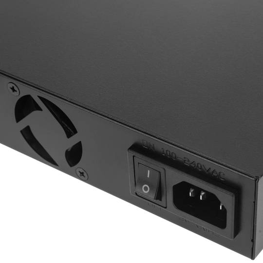 PoE-Switch 10/100/1000 Mbps IEEE802.3af RACK19 (24 PoE y 4 SFP)