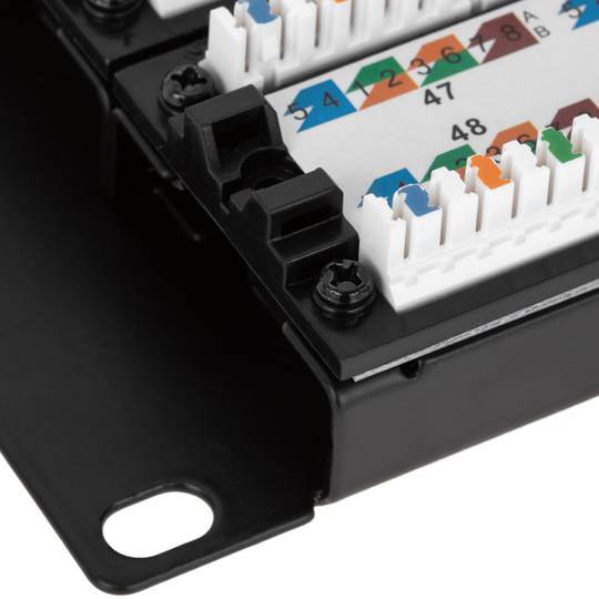 Panneau de brassage 48 RJ45 Cat.5e UTP 2U noir