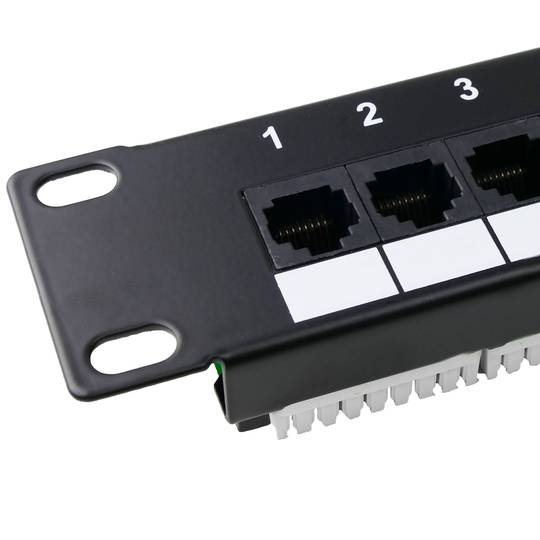 Patch panel de 24 RJ45 Cat.5e UTP 1U negro
