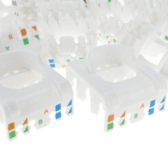 Patch panel 24 RJ45 Cat.6 UTP 0.5U metal with comb for cable management