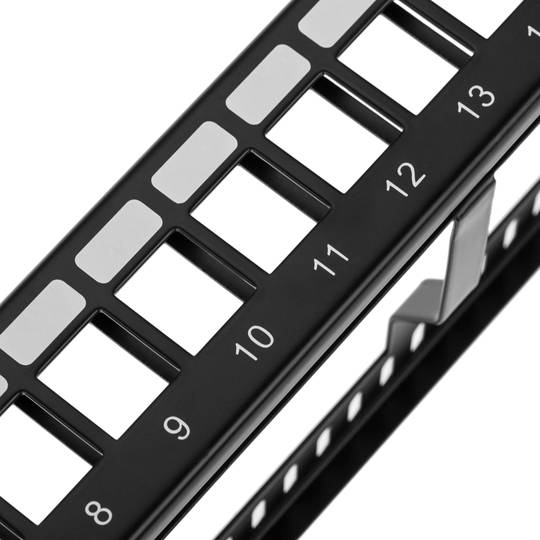 Patch panell configurable per a keystone 19