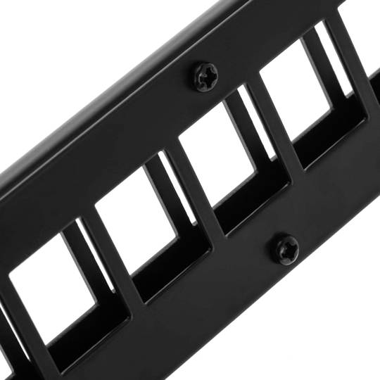 Patch panell configurable per a keystone 19