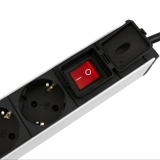 Multipresa per rack 19'' di 12 prese con interruttore RackMatic