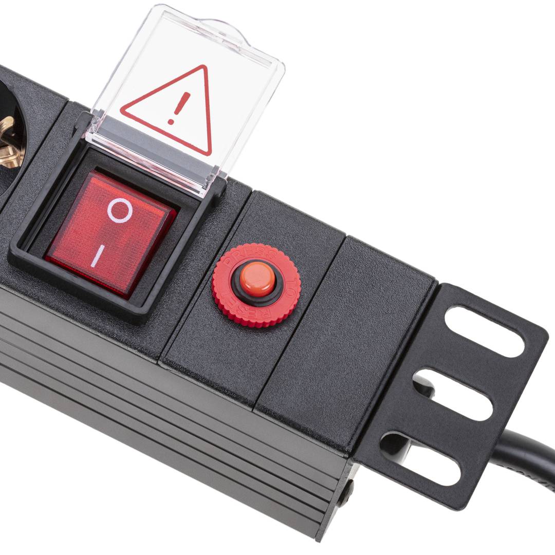 Regleta d'endolls rack 19'' de 6 schuko amb interruptor i protecció sobretensions de RackMatic