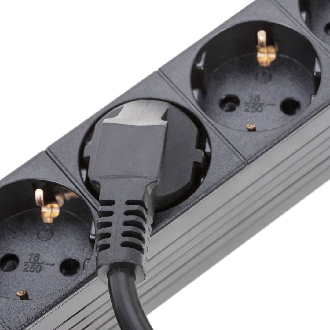 Regleta d'endolls rack 19'' de 6 schuko amb interruptor i protecció sobretensions de RackMatic