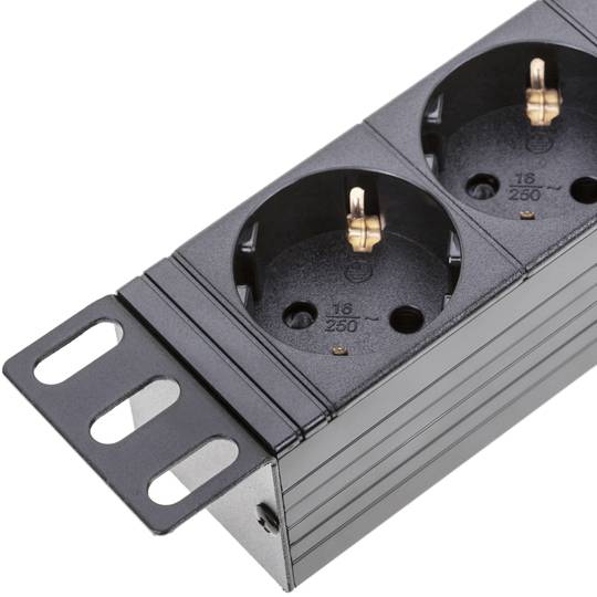 Regleta de enchufes PVC rack 19
