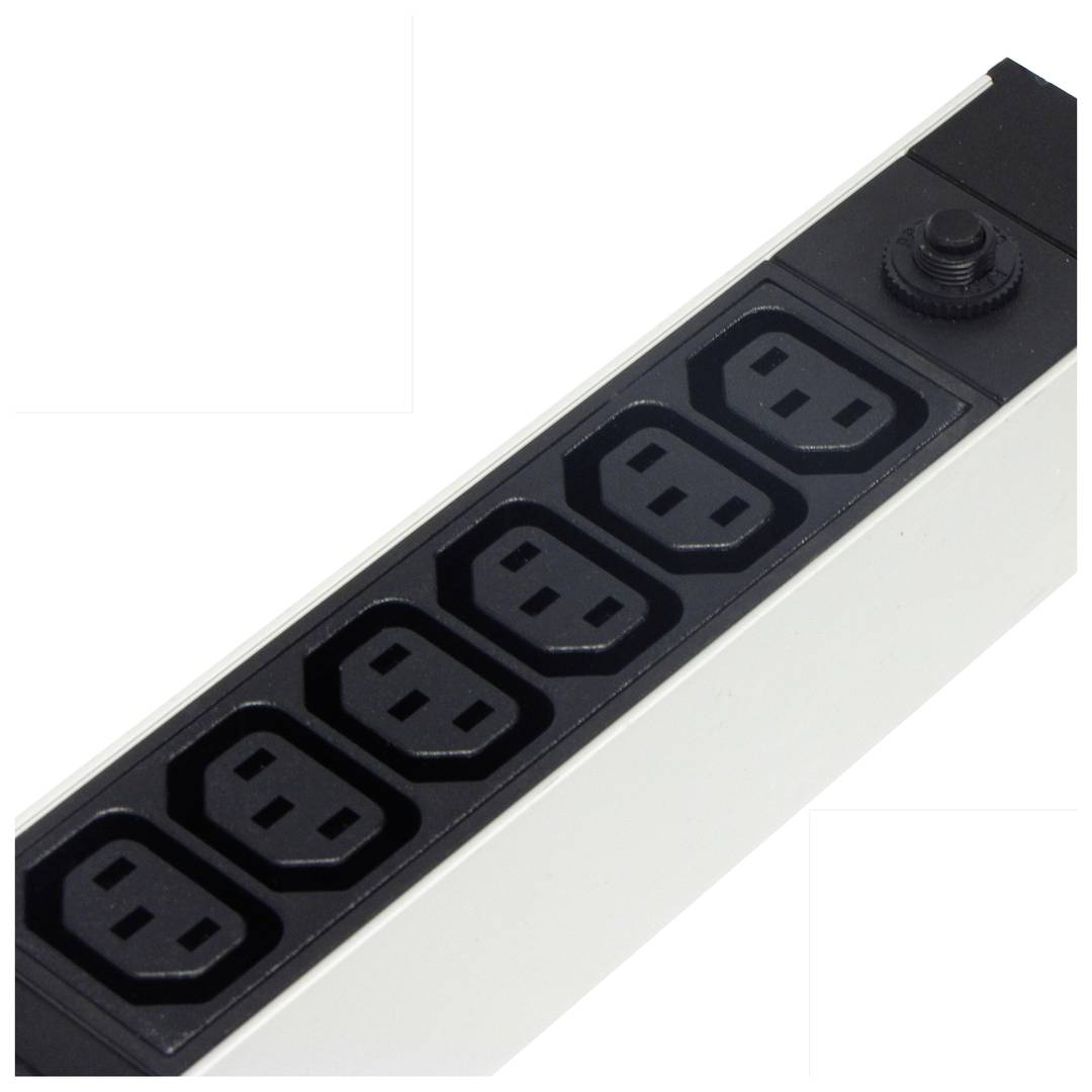 Steckdosenleiste für 19'' rack 18 C13 fach mit 2 elektrische drähte von RackMatic