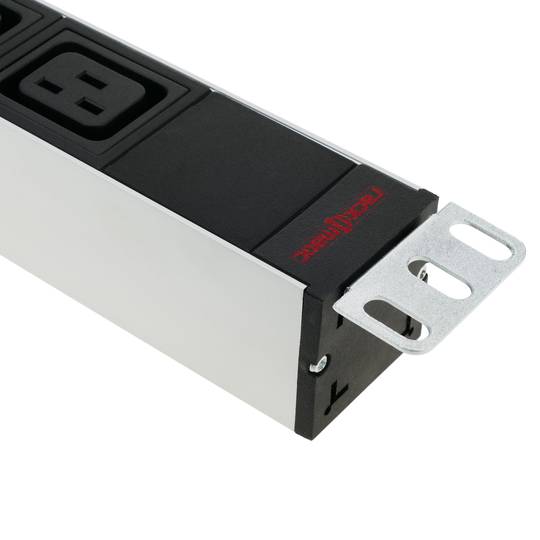 Steckdosenleiste für 19'' rack 4 C13 und 3 C19 fach mit schalter von RackMatic